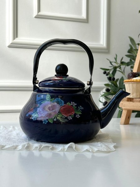 ابريق شاي توتيا