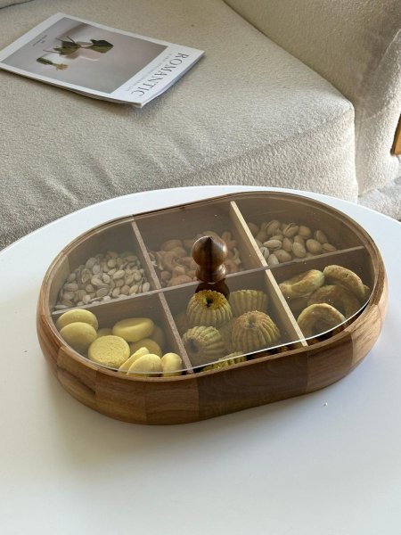 مضيفه خشب مقطع