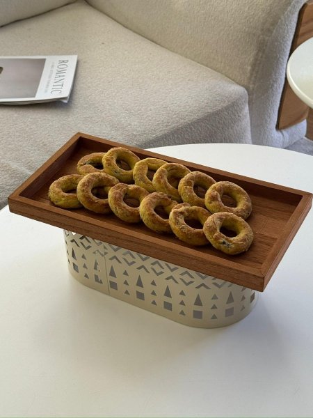 مضيفه خشب مستطيل مع قاعده