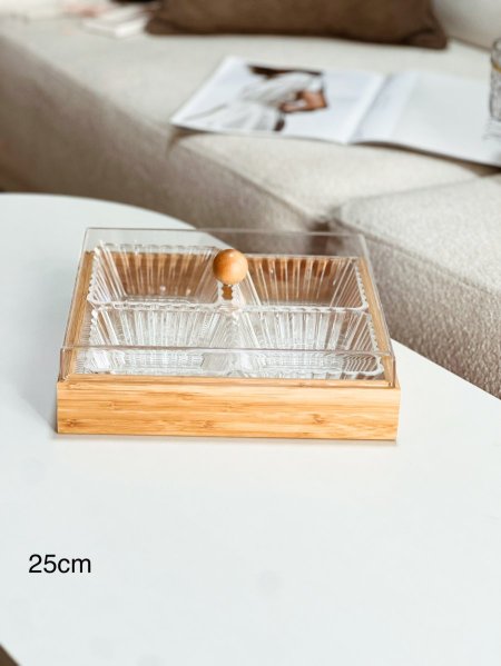 مضيفة + 4 صحون مكسرات مربع +غطاء اكرلك 