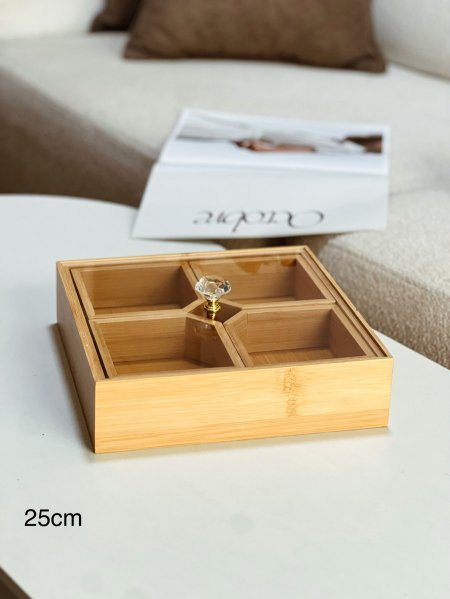 مضيف مربع مقسم + 4 صحون 