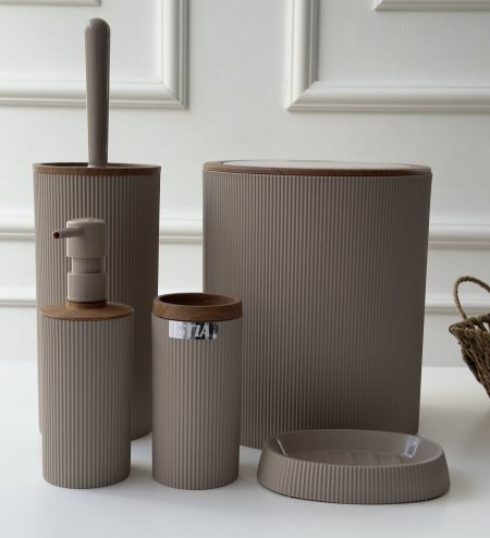 طقم حمام محزز مدور خشبي 5 قطع