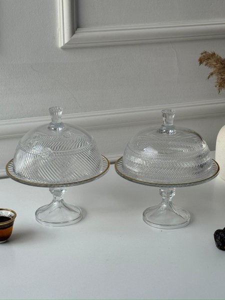 جاط كعك برجل زجاج حز ذهبي