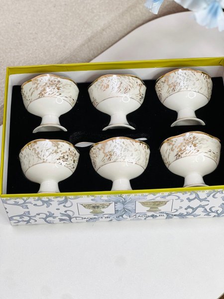 طقم6+6 كاسات بوظه برجل ورده مع معالق بورسلان حز مذهب