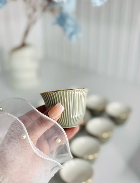 طقم/12 فناحين ساده امبر محزز حز مذهب