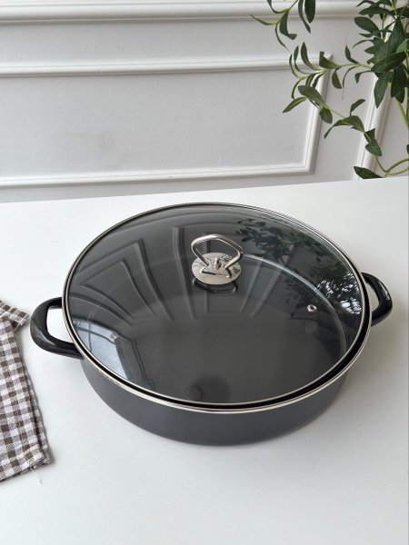 مقلى مع غطاء اسود (32 سم)