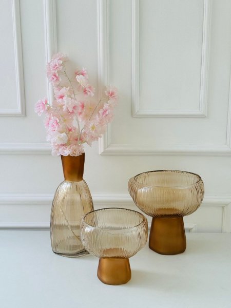 طقم تحف3قطع قاعده زجاج مذهب